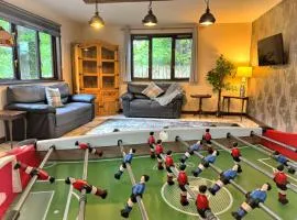 Primrose 15-Kaowood-Hot Tub-Pet friendly-Tenby