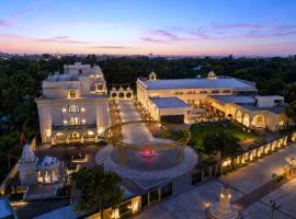 Haldi Kumkum Resort, hotel i Limodra