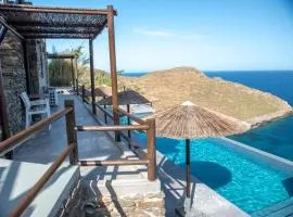 Off the beaten path! Poolside Studio