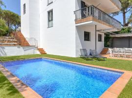 Villa Sierra with Private Pool: Calella de Palafrugell'de bir otel