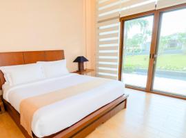 The Park - Silang, hotel en Silang