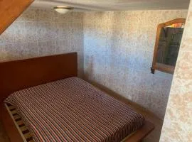 Studio Sleeps 2 with Parking