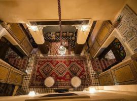 RiAD PAANORAMIC FEZ, Hotel in Fès