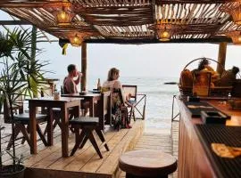 Backpack Beach Hostel & Reggae Bar