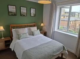 Tiffany Court by Cliftonvalley Apartments with Free Parking