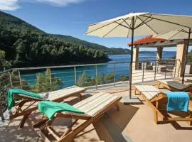 Beachfront Luxury Villa with Private Pool and Stunning Sea Views