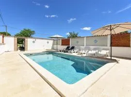 House Lucano 2424