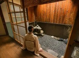 -奥の細道邸-Step Back in Time at a Traditional Kominka