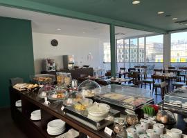 Best Western Plus Hotel Plaza, hotel v Neapole