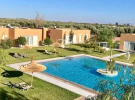Domaine Bahi - Domaine Privé 28 personnes Piscine & Jardins 35 mins Marrakech