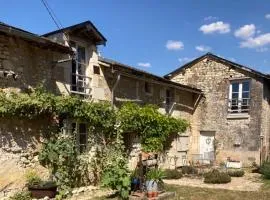 3Bedrooms-Sleeps6-WiFi-Fireplace
