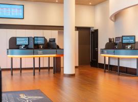 Hey Lou Hotel Frankfurt Airport, מלון בקלסטרבאך