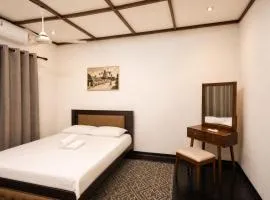 Abbi Holidays Town Guest House