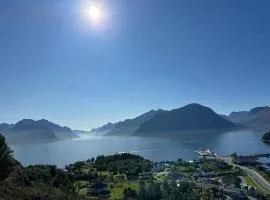 Stillhet & fjord - Ålesund 20 min