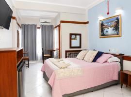 Hotel São Charbel, hotel a Ubatuba
