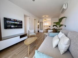 Santo Rostro Beach Apartments, hotel di Chipiona