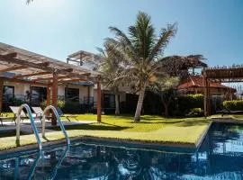 Villa with ocean view, pool, restaurant and rooftop