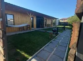 MR Tiny House - Private Parking