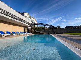 BELMAR Park Resort، فندق في فواديسوافوفو