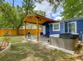 Hot Tub, 1 Block to Granbury Square! Chic Studio