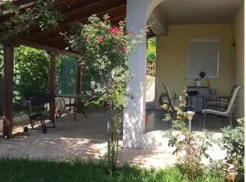 HOUSE WITH GARDEN Netflix