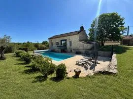Pierres Blanches, Grange de charme & piscine