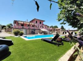 Pirro & Sharon House, hotel a Pianore