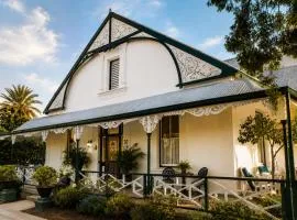 Albert Manor guest house