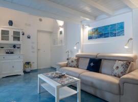 Levante - charming apartment with sea-view terrace, fits up to 7 guests, Hotel in Maiori