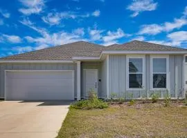 Private Yard & Patio! Modern Home in Panama City