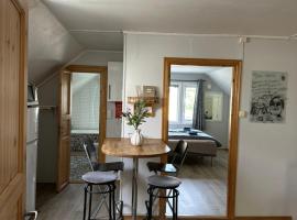 Loft apartment with 3 bedrooms, hotel di Trondheim