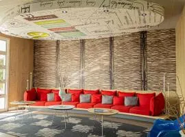 ibis Macae