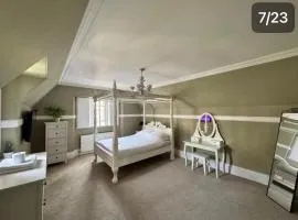 Dundee Beds