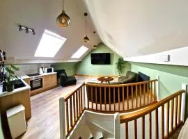 Artist-Designed Japanese Loft with Home Cinema