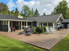 2 Bedroom Beautiful Home In Jerup