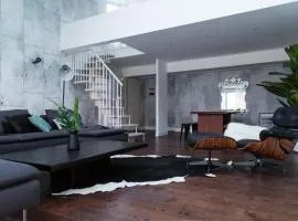 Industia Loft Apartment