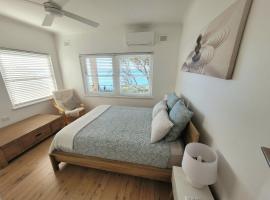 Esplanade Bliss, hotell i Cronulla
