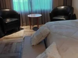 VICTORIA BED and BREAKFAST 1 A 3KM AEROPUERTO EZEIZA