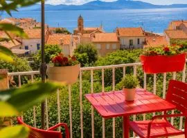 Solacargese-Vue panoramique exceptionnelle sur la Méditerranée