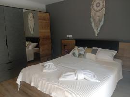 Spartines home, hotel en Votsi