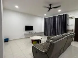 Eyu Sweet Home in Sitiawan 10-13 pax free wifi