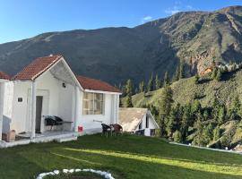 Al buruj cottages batakundi, hotel em Battakundi