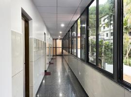 RadhaKrishna Lodge, hotel em Manki