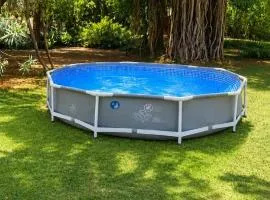 The Meadow House 2BR Farm with Pool & Lawns