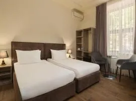 Elysium Gallery Hotel