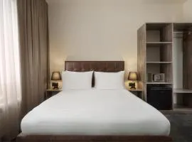 Elysium Gallery Hotel