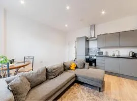 Central - Stay 4 - Paid Parking - Near Transport