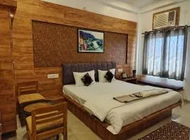 Khushi Paying Guest House