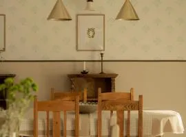 Macskalépcsős Boutique B&B