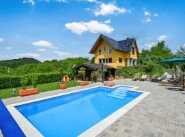 Villa Exclusive by Villas Guide